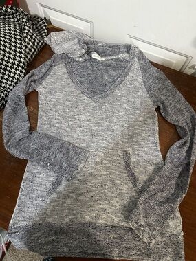 Aeropostale Heathered Gray Knit Hooded Pullover